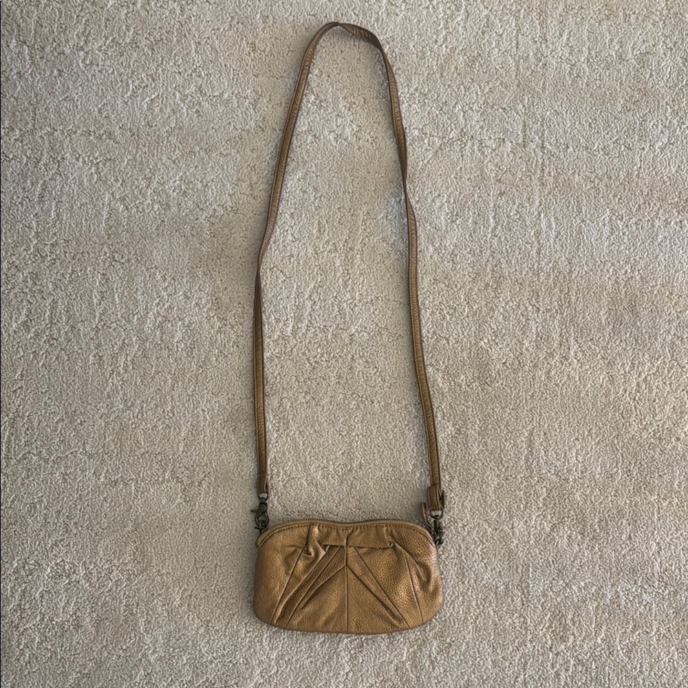 Deena & Ozzy Tan Crossbody Bag with Quilted Design